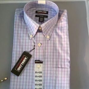 Men’s Kirkland button down long sleeve shirt in size 15 1/2 32/33